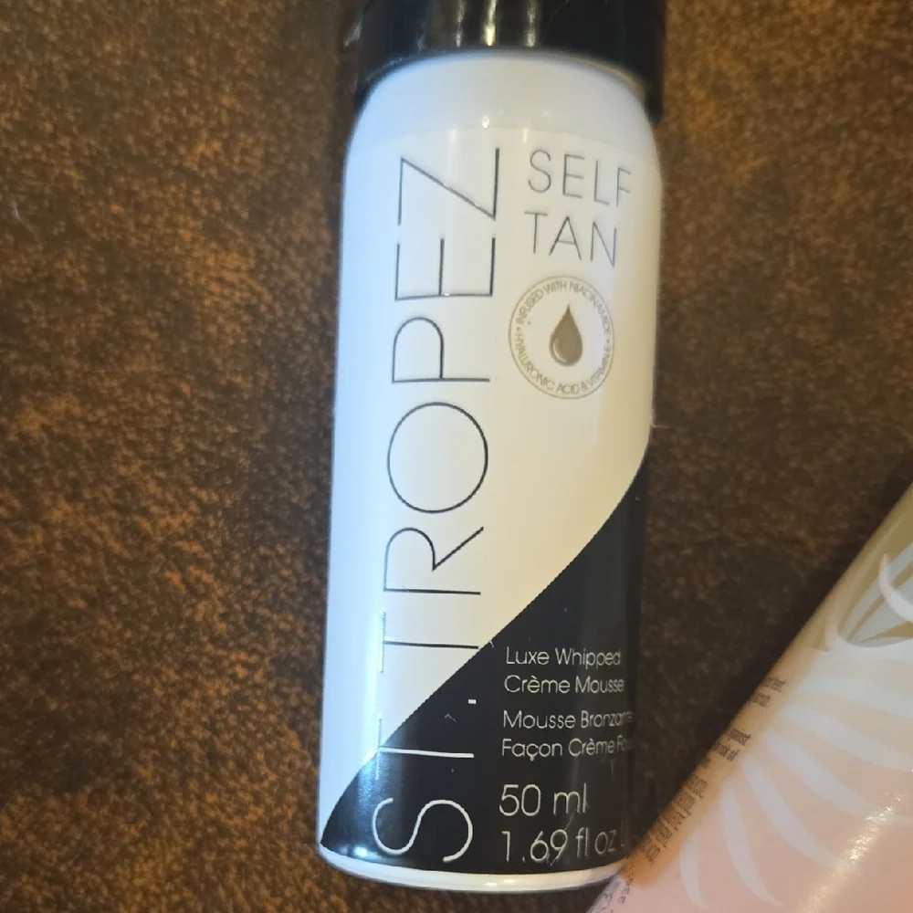St. Tropez Self Tan Bronzing Mousse - Light Glow